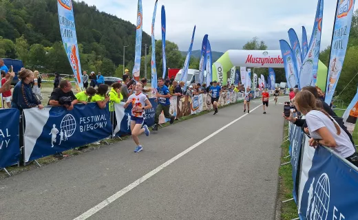 Bieg na 1 km cieszył się wielkim zainteresowaniem na Festiwalu Biegowym w Piwnicznej - 44